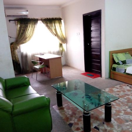 Royal Green Guest House Abeokuta Экстерьер фото