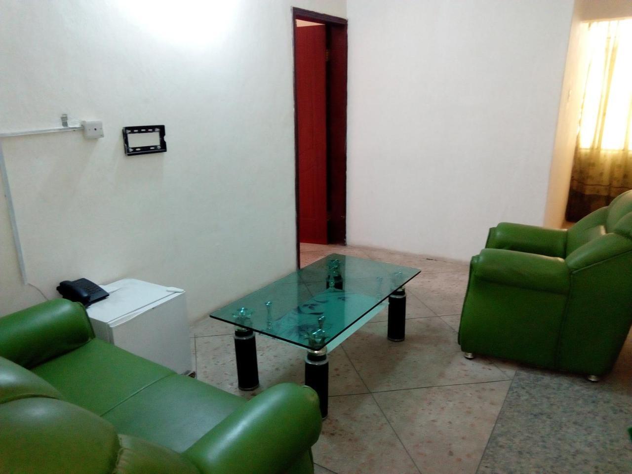 Royal Green Guest House Abeokuta Экстерьер фото