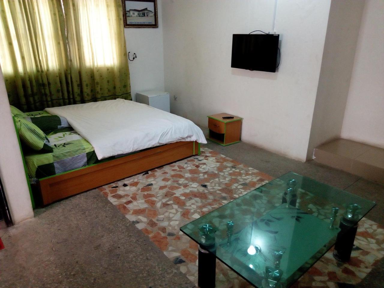 Royal Green Guest House Abeokuta Экстерьер фото