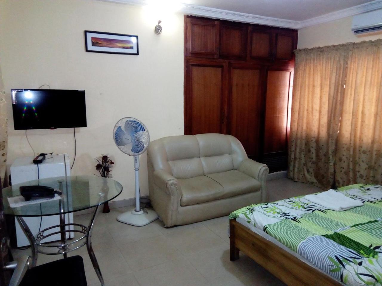 Royal Green Guest House Abeokuta Экстерьер фото