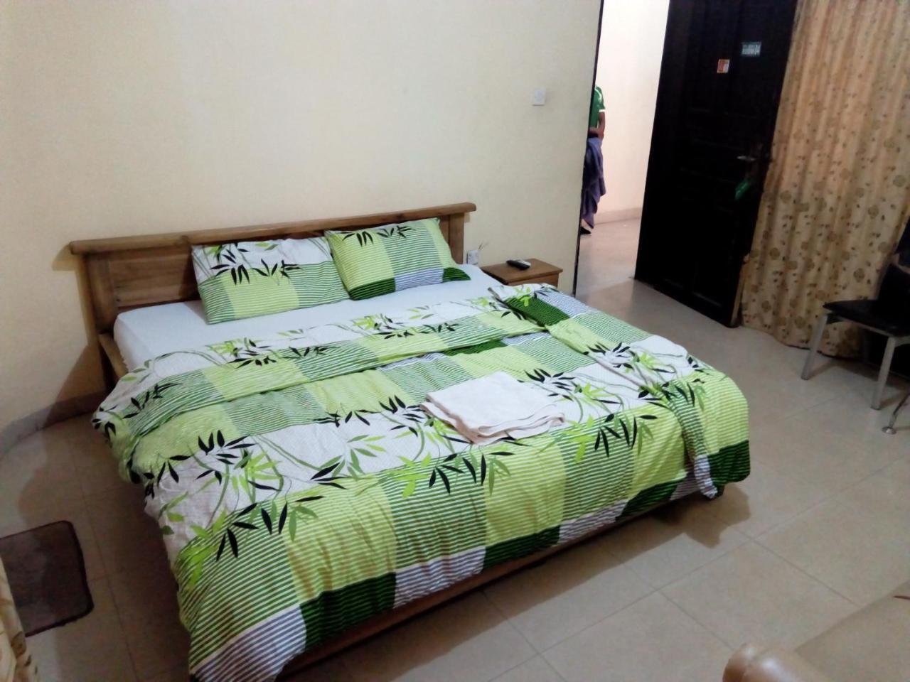 Royal Green Guest House Abeokuta Экстерьер фото