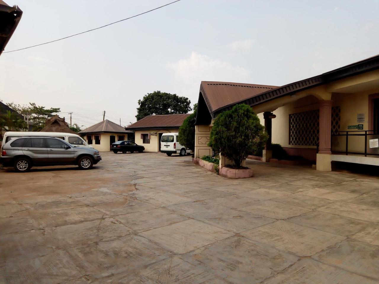 Royal Green Guest House Abeokuta Экстерьер фото